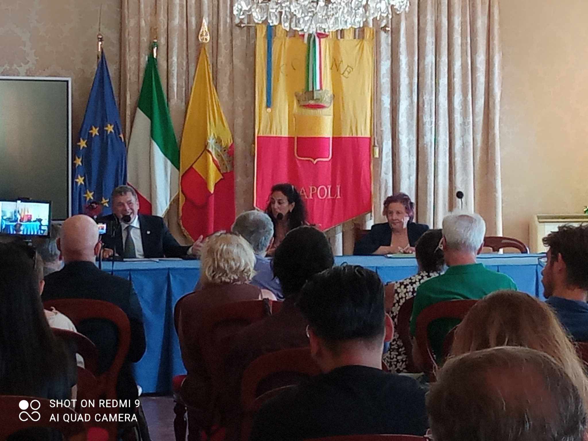 “Napoli incontra il Mondo”, a Palazzo San la conferenza stampa La kokeshi blu per arte